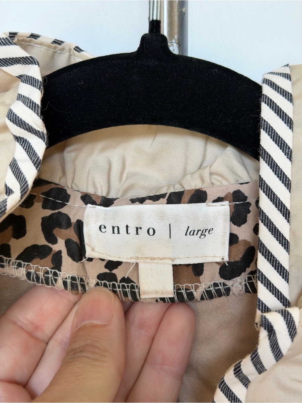 Entro Leopard Print Ruffle Sleeve Top - Picture 10 of 11